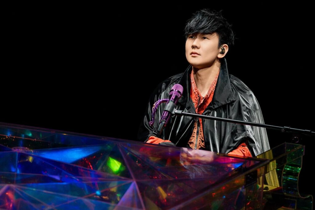 “JJ Lin stylish fashion appearance celebrity singer”